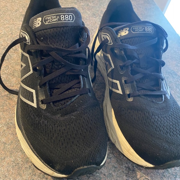 New Balance 880 - Picture 4 of 4